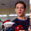 Tobey Maguire, aos 51 anos hoje: 'Não sou a favor de dar açúcar para as crianças, mas também não se quer que seu filho seja aquela criança típica que só come cenoura... É preciso deixá-las comer um pouco de bolo