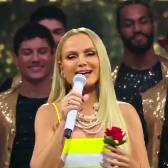 No final do primeiro programa 'The Masked Singer Brasil 2025', Eliana emocionou