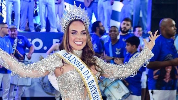 Herdeira de bilhões, vitória contra câncer no intestino e mais: 5 curiosidades da rainha de bateria da Águia de Ouro, Renata Spallicci