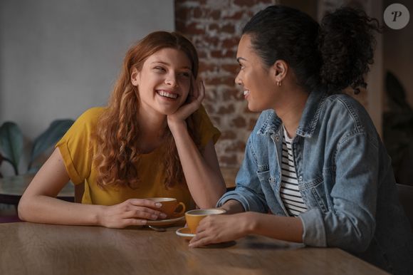 A frase de Nicolau Maquiavel sugere que apenas quem convive de perto consegue ultrapassar a imagem pública de alguém