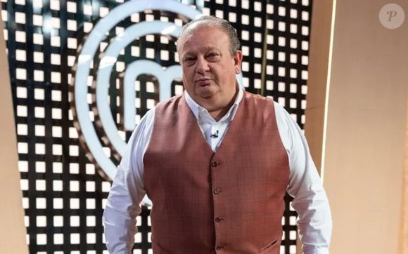 Érick Jacquin ensinou uma mousse de chocolate inspirada na confeitaria francesa clássica. A sobremesa leva poucos ingredientes e aposta em técnica simples para garantir leveza