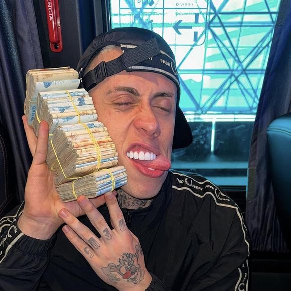 No entanto, MC Daniel ficou famoso em 2020 com as músicas 'Revoada' e 'Balmain'