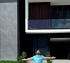 Gil do Vigor, ex-BBB, coloca mansão luxuosa à venda