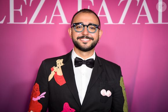 Raphael Montes já concluiu a chamada 'bíblia' da novela, espécie de documento que apresenta o panorama geral da história, com os principais arcos, conflitos e reviravoltas