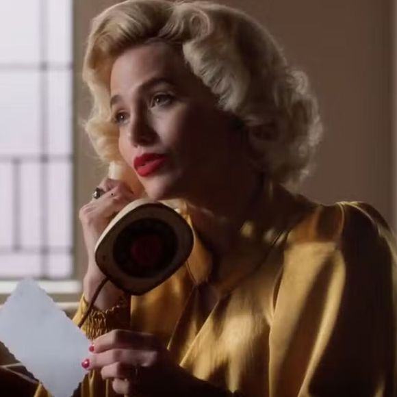 Com quem Zélia (Letícia Colin) fala ao telefone em 'Garota do Momento'? Vilã conversa com cunhada, chamada de Monica (Julia Lund)