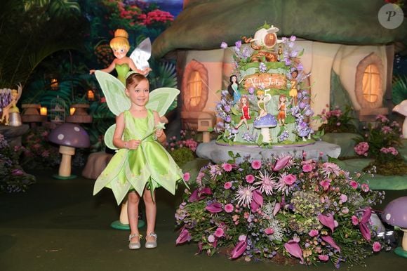 Festa de 5 anos de Vicky teve Sininho como tema