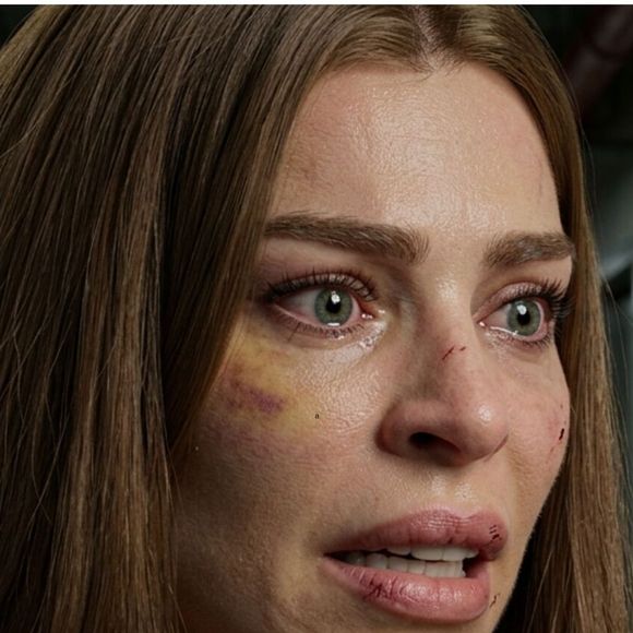 Arminda (Grazi Massafera) acabará presa em casa no finla da novela