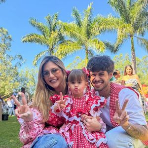 Nesta foto, Zé Felipe apareceu com o cabelo bem volumoso, algo que ainda não tinha sido visto