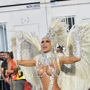 Escola anuncia saída de Rafa Kalimann do posto de musa para o Carnaval 2025