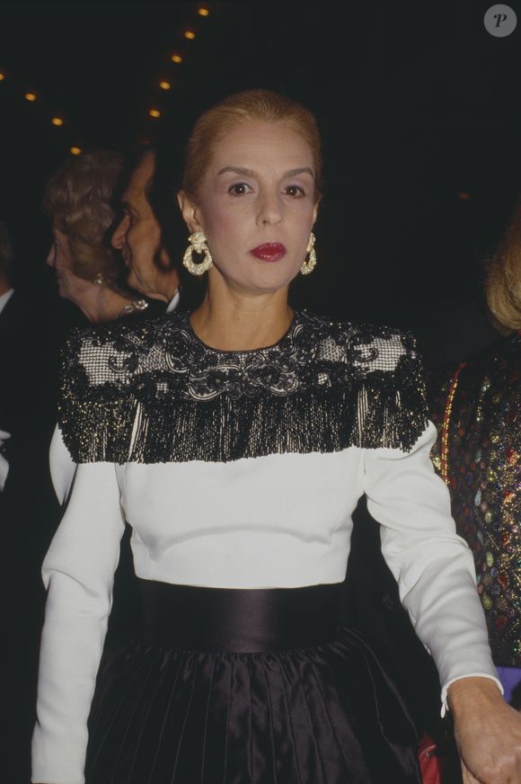 Longe de dietas restritivas, a estilista aposta em uma rotina alimentar voltada para a longevidade, baseada em qualidade, frescor e organização.