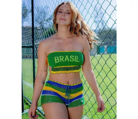 Segundo a Vogue UK, a jornalista de moda Naomi Pike, ex-Miss Vogue, garante que um desodorante antitranspirante invisível é seu principal aliado para evitar assaduras entre as coxas nos dias de calor