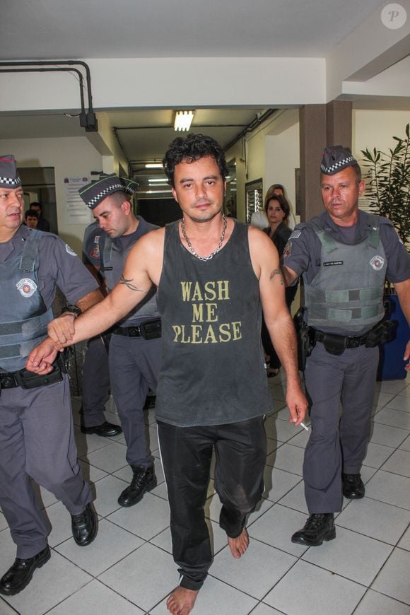 Cantor Renner estava embriagado ao se envolver em segundo acidente de carro, dessa vez sem maiores consequências no fim de 2014
