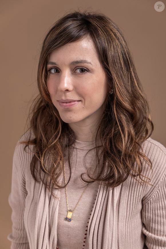 Atriz Sara Antunes, de 'Segunda Chamada', foi a escolhida para viver Estela no filme  'A Viagem'