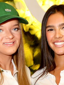 Acompanhada de Duda Guerra, Rafaella Justus surge com lookinho grifado de tenista no valor de R$ 1.710 em famoso evento. Fotos!