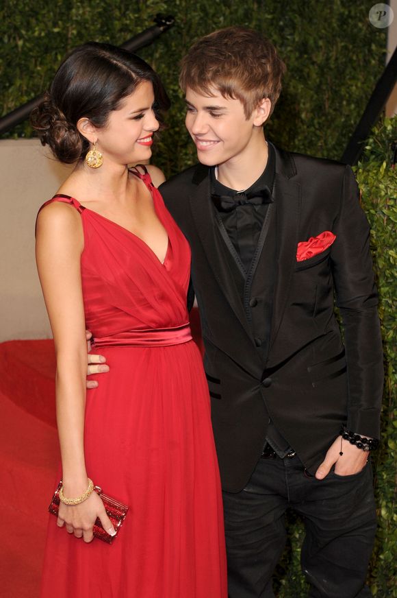 Justin Bieber e Selena Gomez namoraram entre 2010 e 2018, com algumas idas e vindas.
