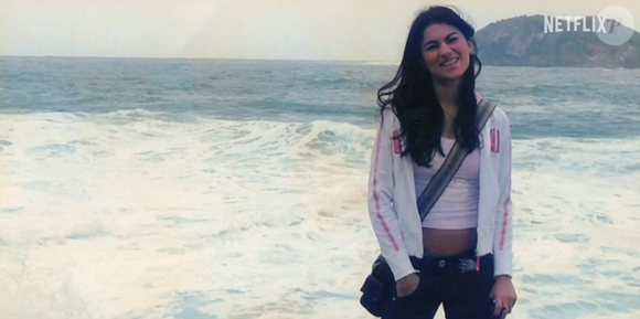 Em entrevista, Eliza Samudio confirmou a relação, mas disse que os dois deram 'só uns beijinhos'