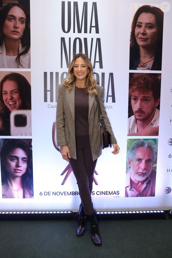 Ticiane Pinheiro marcou presença na pré-estreia do filme da sobrinha