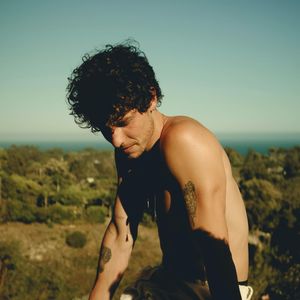 Shawn Mendes treina 5 vezes por semana, sempre às manhãs, e se diz ser 'obcecado por fitness'