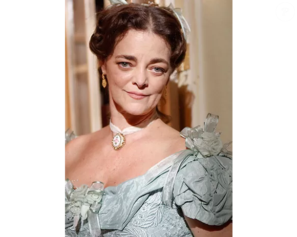 Salomé (Inês Peixoto) admira Massimo na semana de 17 a 22 de agosto
