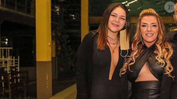 Aysha Benelli é filha da famosa cantora Simony.