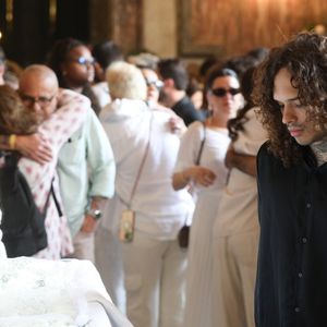 Com Preta Gil no caixão, Vitão fez oração para a cantora