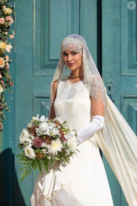 Theresa Fonseca e Nicolas Prattes protagonizam uma das cenas importantes de "Nobreza do Amor" nesta quarta-feira (23), quando Virgínia e Mirinho se casam