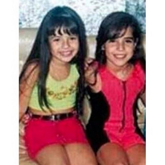 Sandy e Wanessa Camargo na infância