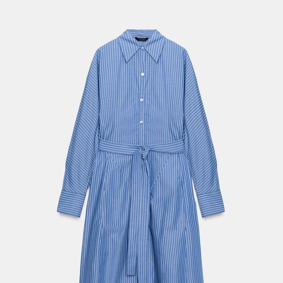 A camisa vestido listrada da Zara prova que uma única peça pode resolver todo o look de inverno. O modelo da ZW Collection entrou na liquidação com 30% de desconto e passou de R$ 529 para R$ 370,30