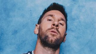 Nem técnico, nem cartola: hoje na 6ª Copa do Mundo pela Argentina, Messi teve ajuda inesperada para chegar à Seleção e quase jogou pela Espanha