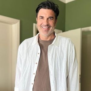 Nem dieta polêmica, nem restrições: noivo de Ana Hickmann, aos 51 anos Edu Guedes mantém corpo com alimentação 'especial': 'Privilégio comer...'