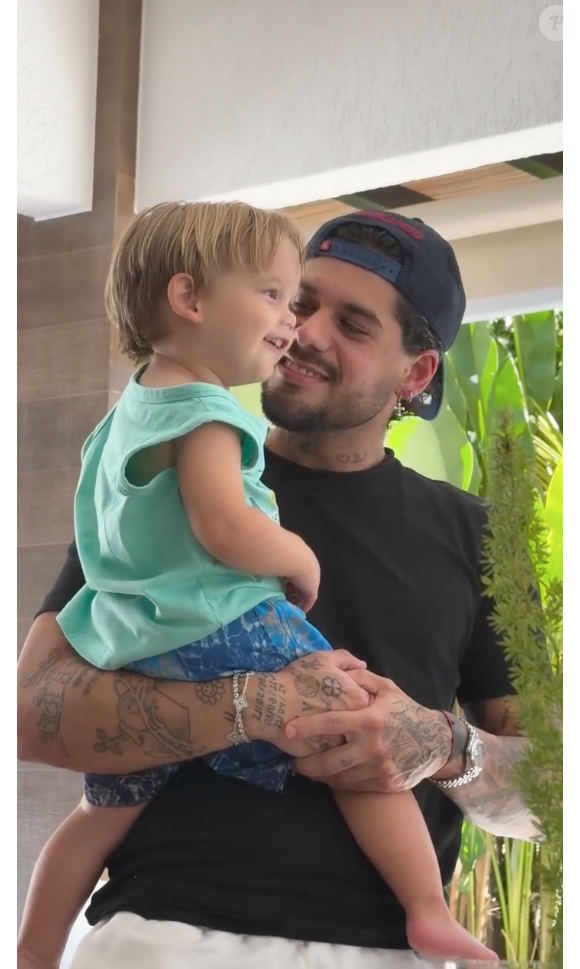Vídeo de Zé Felipe com José Leonardo, de 1 ano e 10 meses, gera críticas e chega aos órgãos de proteção