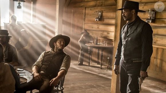 Da MGM+, a série será protagonizada por Matt Dillon e, com mais tempo de tela, irá se aprofundar na história de cada um dos mercenários, mostrando o que está em jogo para eles e por que aceitaram a missão
