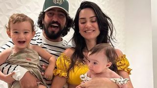 Thaila Ayala revela como abuso na infância impacta criação da filha com Renato Góes, o Ivan de 'Vale Tudo': 'Não quero no colo do avô'