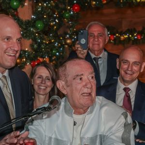 Renato Aragão contou que tinha distanciamento da filha Juliana Aragão por conta do trabalho, em 1981