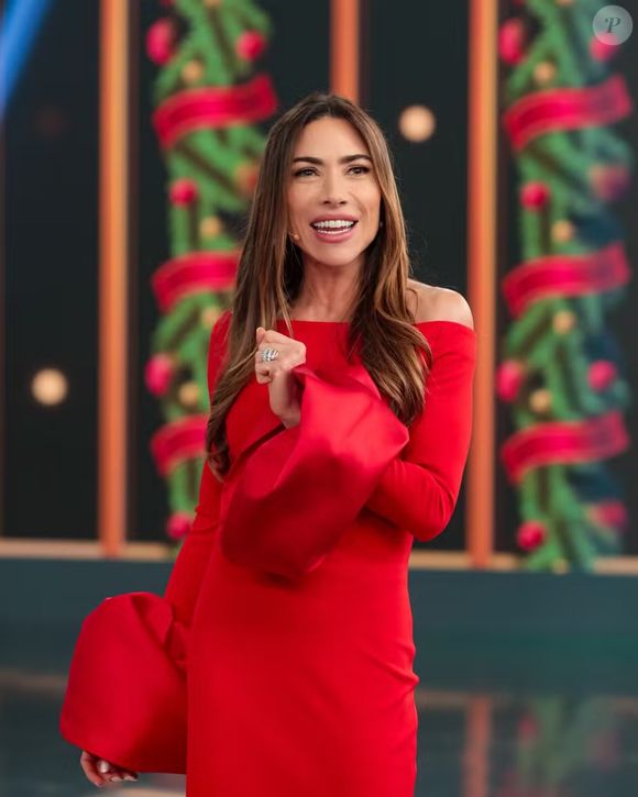 Vestido de Virgínia Fonseca em leilão beneficente já havia sido usado por Patrícia Abravanel durante o Especial de Natal de 2024 do Programa Silvio Santos