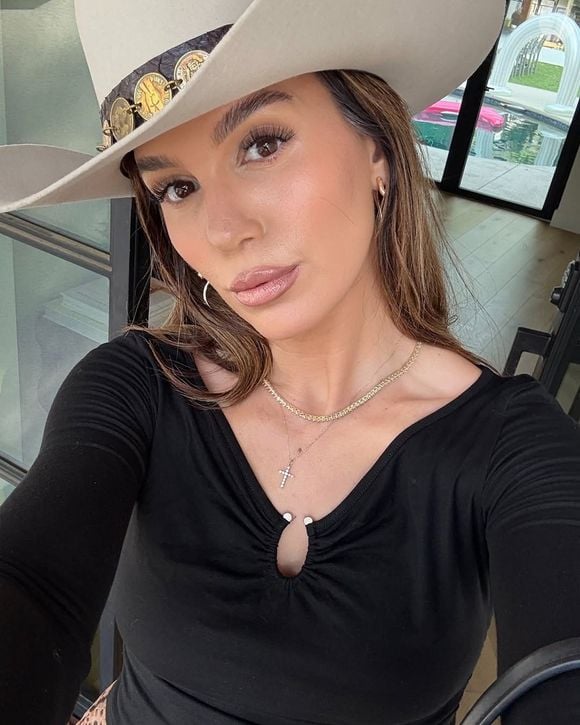 Christy Carlson Romano: ‘Se eu tivesse virado a cabeça, poderia ter sido atingida numa parte mais frágil do crânio e talvez estivesse morta’