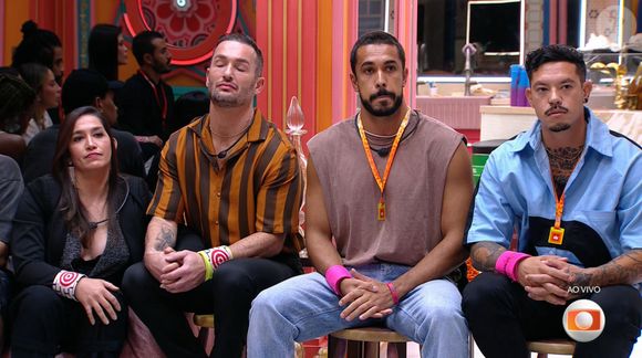 Os Líderes Maike e Gabriel indicaram os ginastas ao Paredão