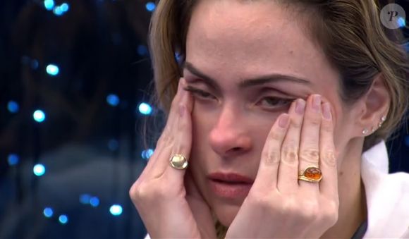 Ana Paula Renault chorou depois da eliminação de Babu Santana no 'BBB 26'