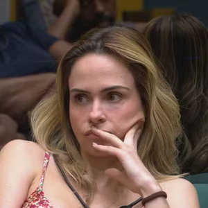 Ana Paula Renault: ‘Tenho certeza que vocês fazem de propósito. É só vocês fazerem um Sincerão, gente. Não precisa ficar me fudendo’