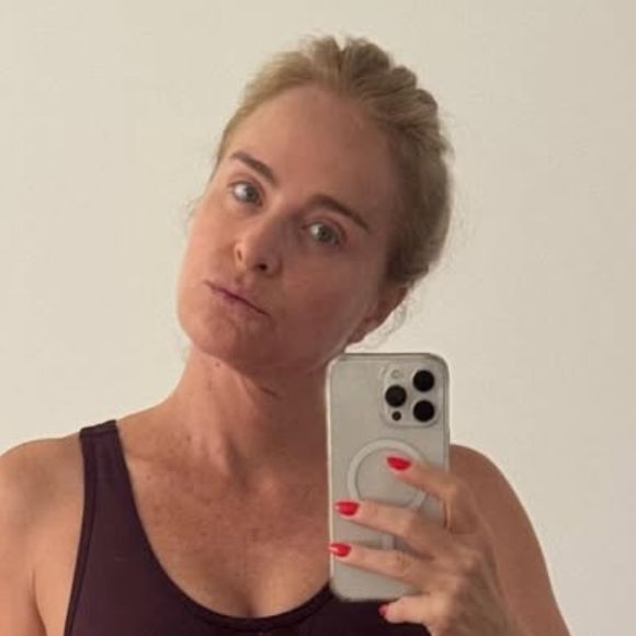 Quanto custa ter a pele de Angélica aos 51 anos? Apresentadora usa máscara com LED terapêutico que custa mais de um salário mínimo