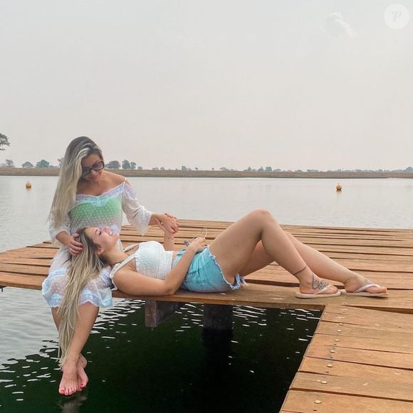 Poliana Rocha foi alfinetada na web, que lembrou a forma como ela definia a relação com Virginia Fonseca: ''Conexão de outra vida' que ela tinha com a ex-nora foi cortada bem rapidinho'