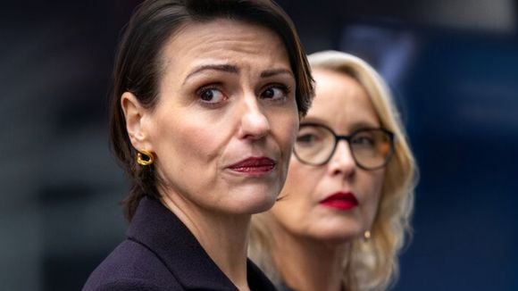 Na Netflix hoje: esta série de só 5 episódios recém-lançada já está no TOP5 Brasil e é um banquete para os sentidos