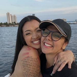 Carla Perez se tornou assunto nesta quinta-feira (16) por conta do forte desabafo de Camilly Victória, filha caçula do casal