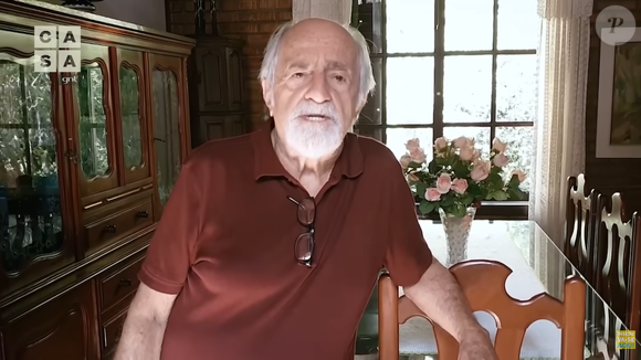 Ary Fontoura completa 93 anos de idade nesta terça-feira (27) em plena atividade. Quando não está nas gravações, o artista descansa em uma casa espaçosa no Rio de Janeiro