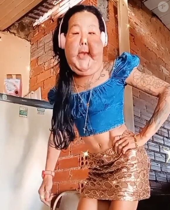 Foi então que Juju Oliveira passou a pedir doações de internautas nas redes sociais