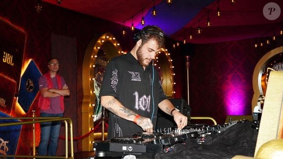 Felipe Poeta é DJ e faz sucesso em baladas e festivais