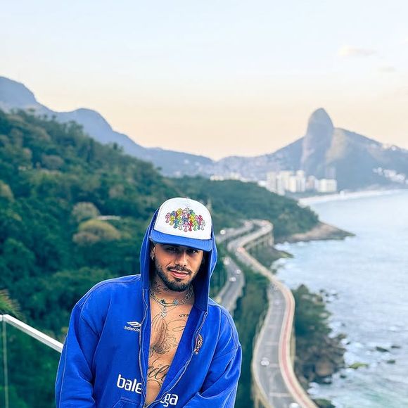 Zé Felipe provocou os seguidores com seu clique ousado