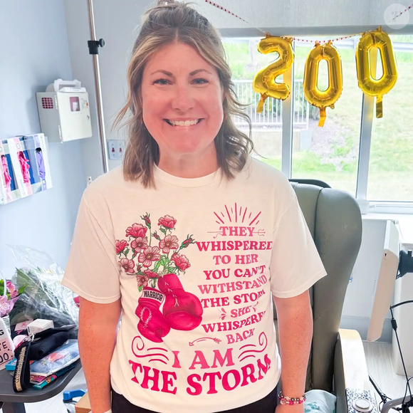 Pouco tempo depois, no aniversário de 41 anos de seu marido, Kate recebeu a ligação que mudaria tudo: o diagnóstico era câncer de mama.