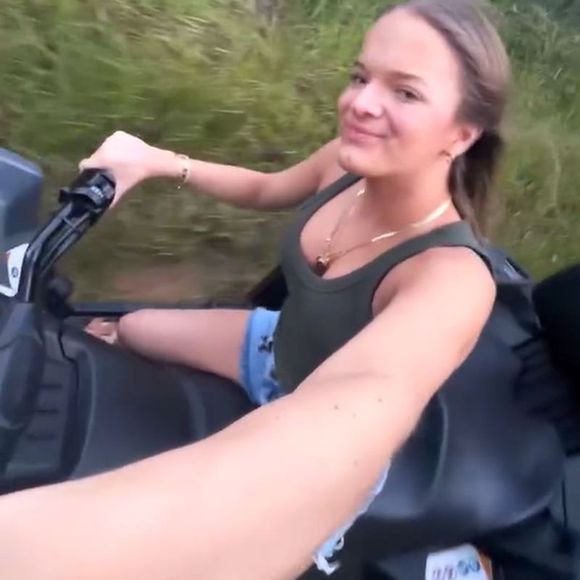 Rafaella Justus escolheu uma fazenda para fugir do agito do Carnaval