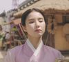 Em seu processo, ambientado na era Joseon, Hae-ryung acaba sofrendo diversos preconceitos dentro do próprio palácio, incluindo intrigas com outras historiadoras